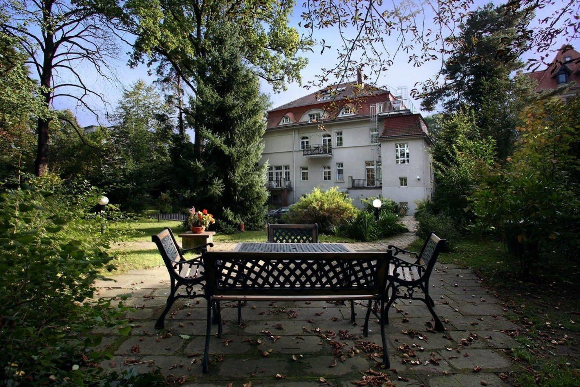 Aparthotel Villa Freisleben Drezno Zewnętrze zdjęcie